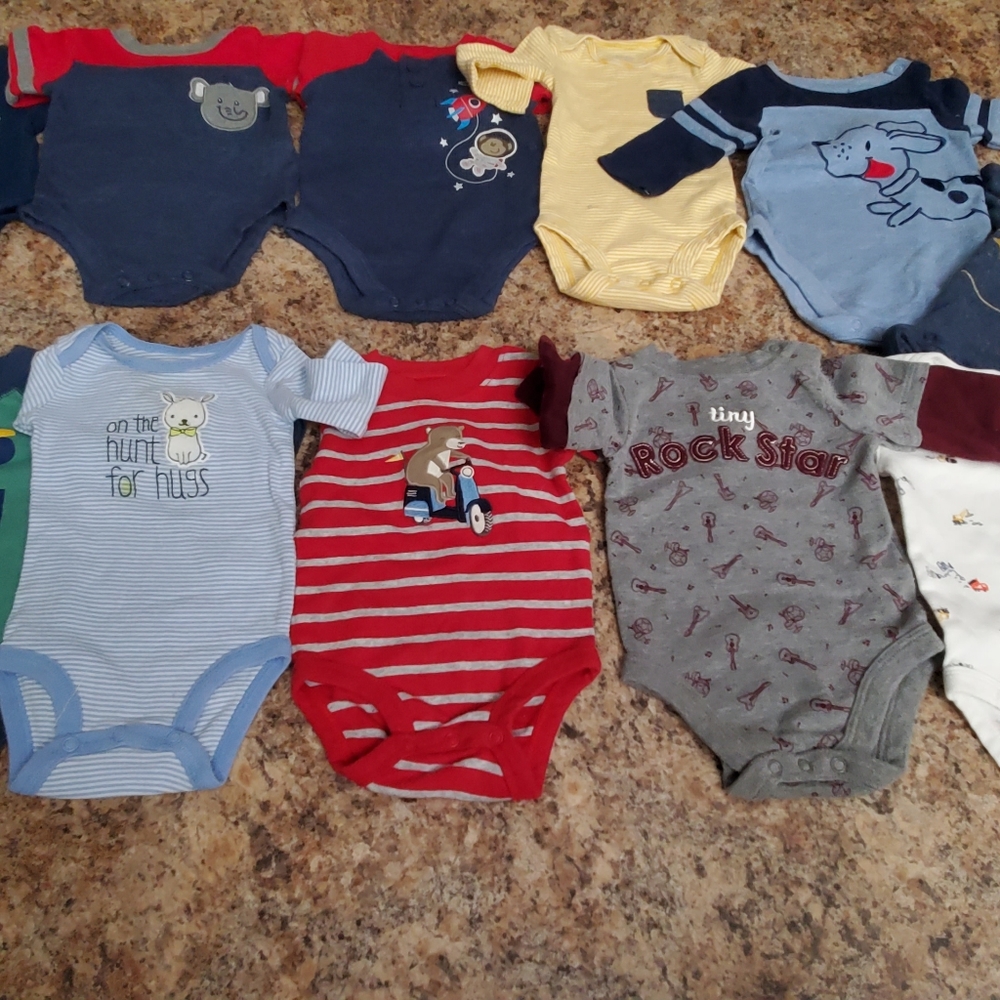 BABY BOY 0-3MO LS ONESIE LOT